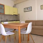 La Marina 2